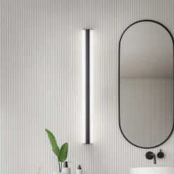Lámpara de espejo LED LOOM de Helestra, longitud 120 cm, negro, IP44