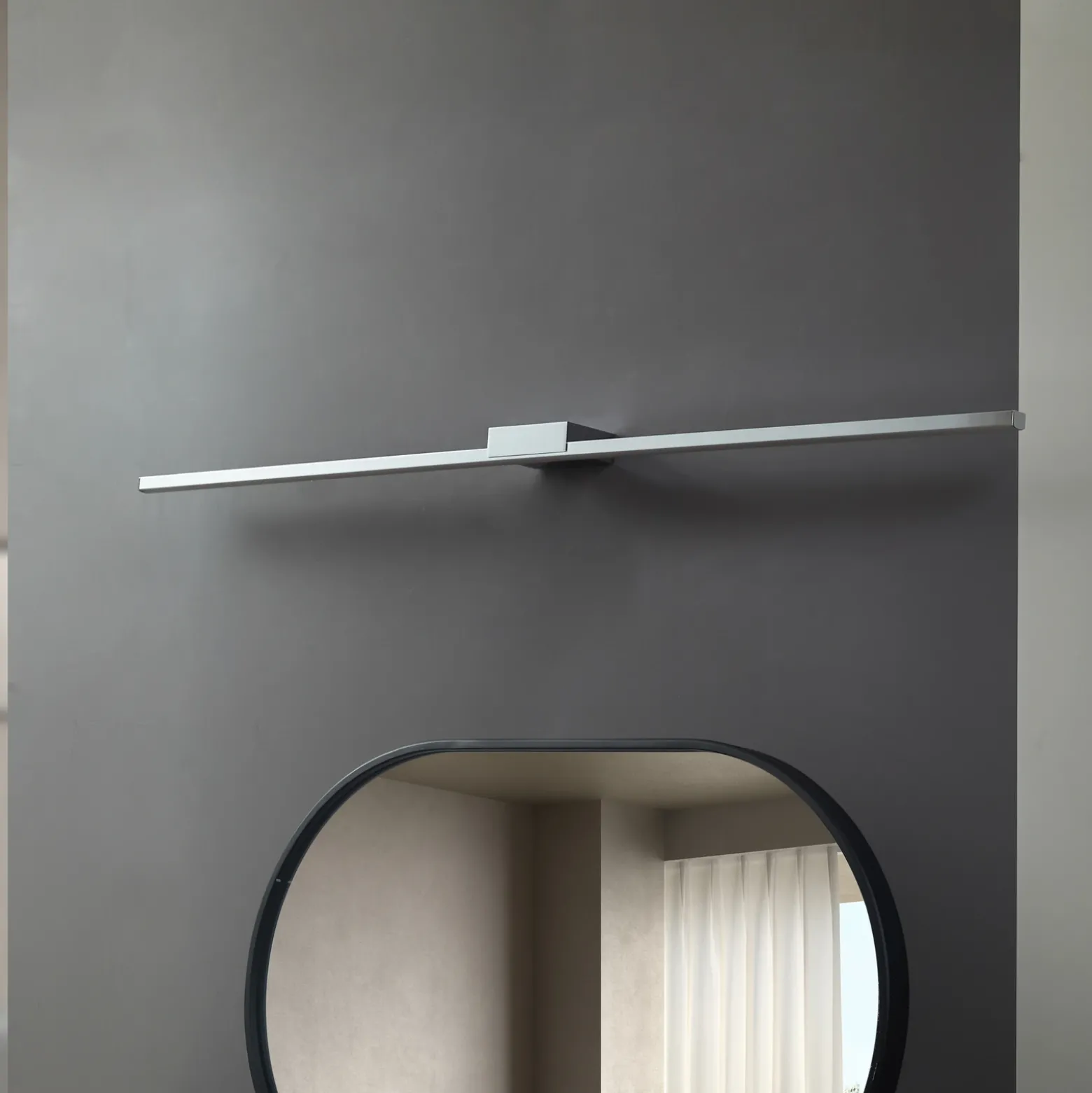 lámpara de espejo LED Lucande Kivana, cromada, metal, 120 cm, IP44