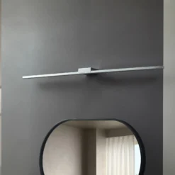 lámpara de espejo LED Lucande Kivana, cromada, metal, 120 cm, IP44