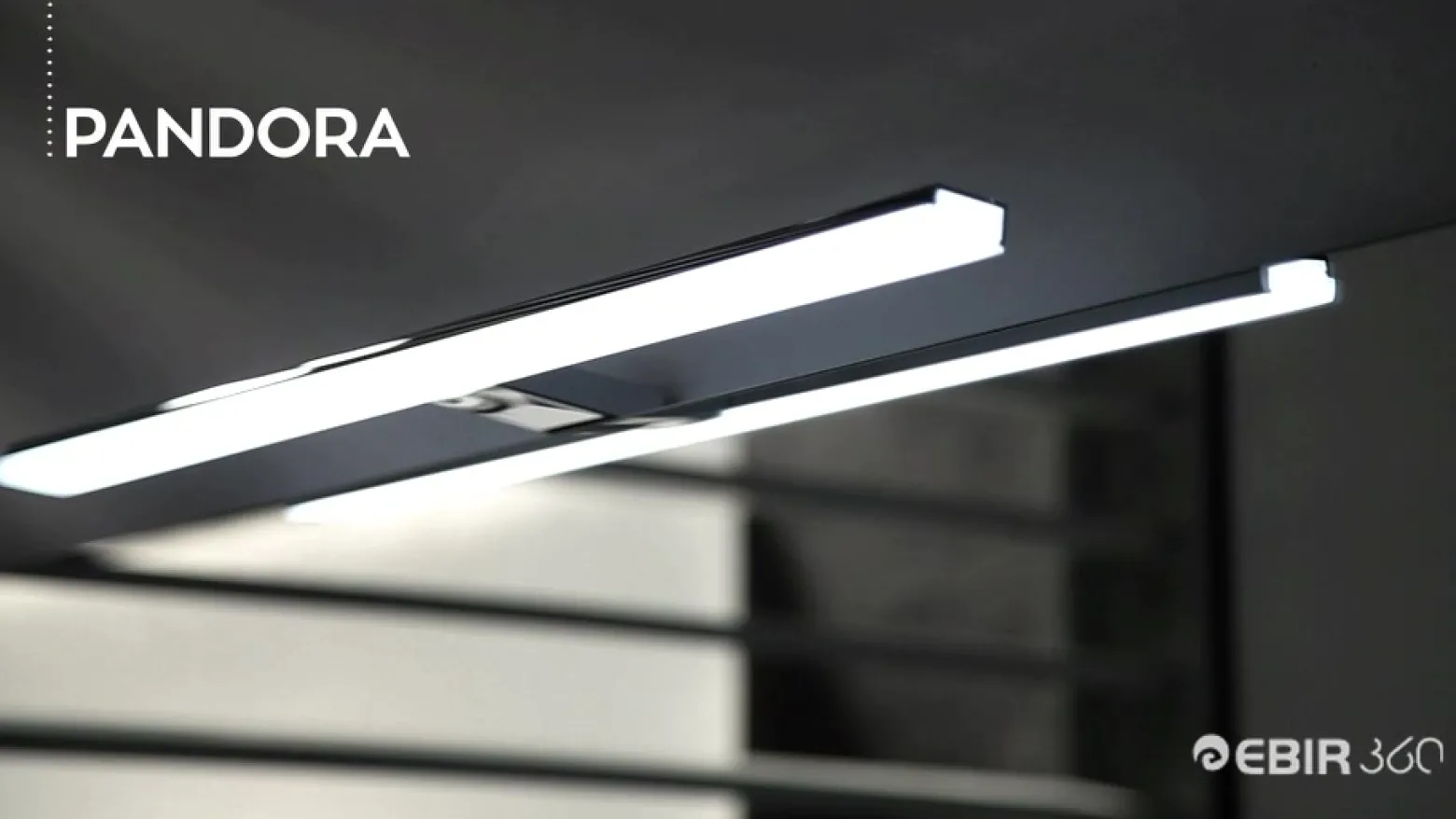 Lámpara de espejo LED Pandora, cromo, ancho 20,8 cm