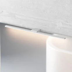 Lámpara de espejo LED Triga, IP44, blanco, 60cm, 3.000K