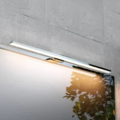 Lámpara de espejo LED Triga IP44, cromo, 60cm, 3.000K