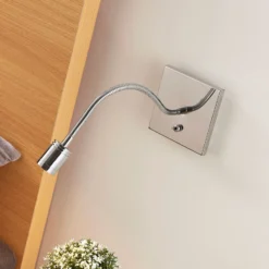 Lámpara de lectura Berfin de pared, cromada, LED