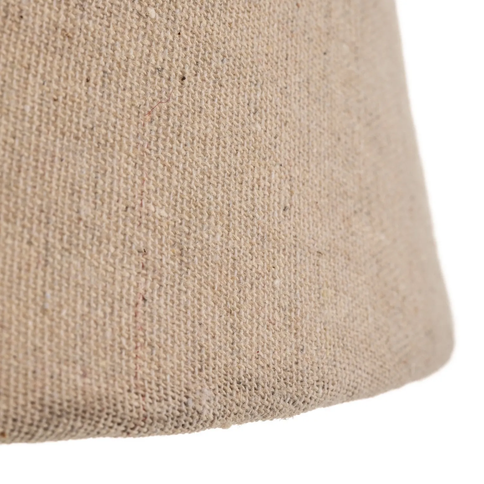 Lámpara de mesa Agar con pantalla de tela y elemento de madera