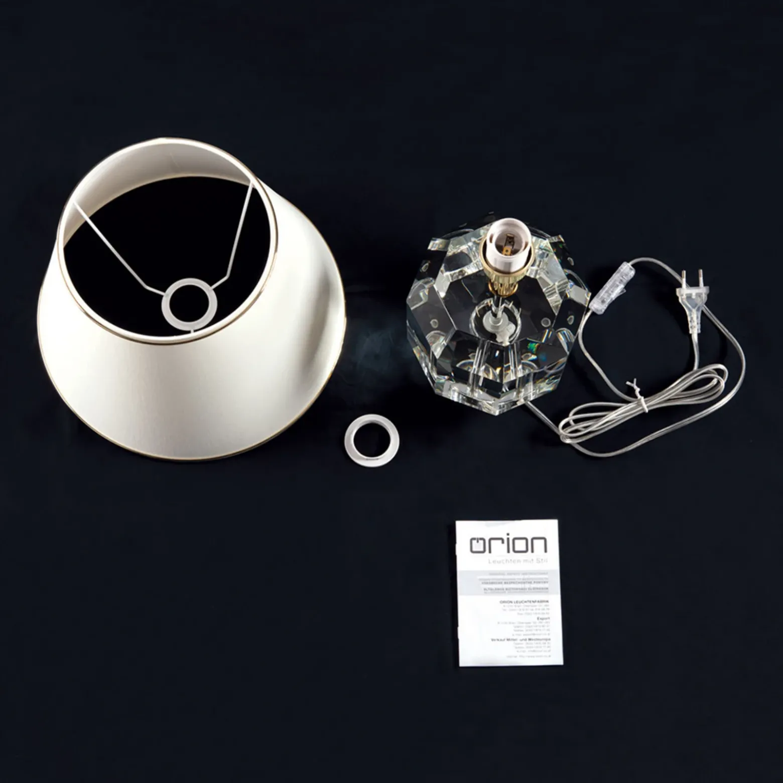 Lámpara de mesa Alexis con cristal oro/crema