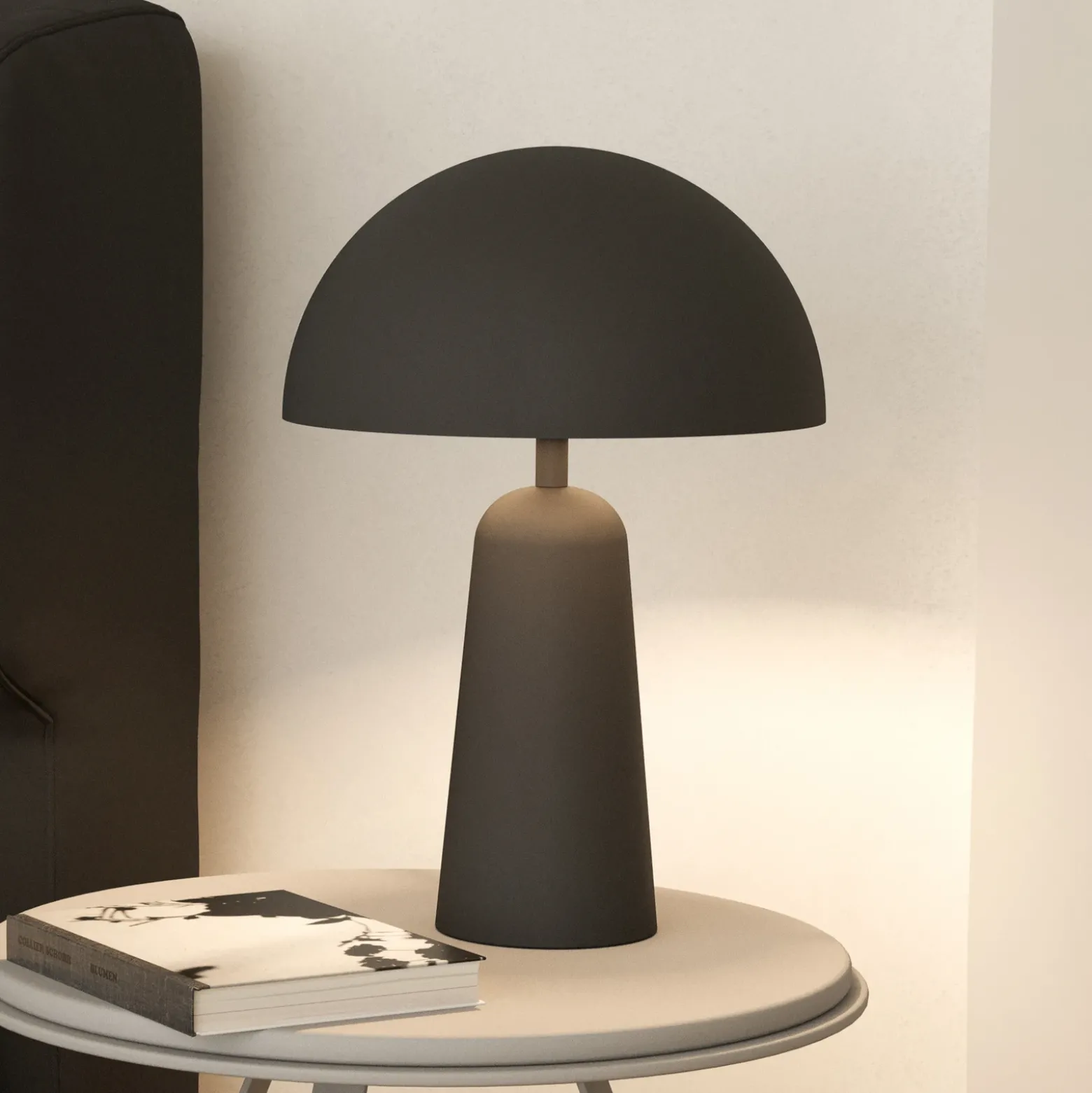Lámpara de mesa Aranzola brillo descendiente negro