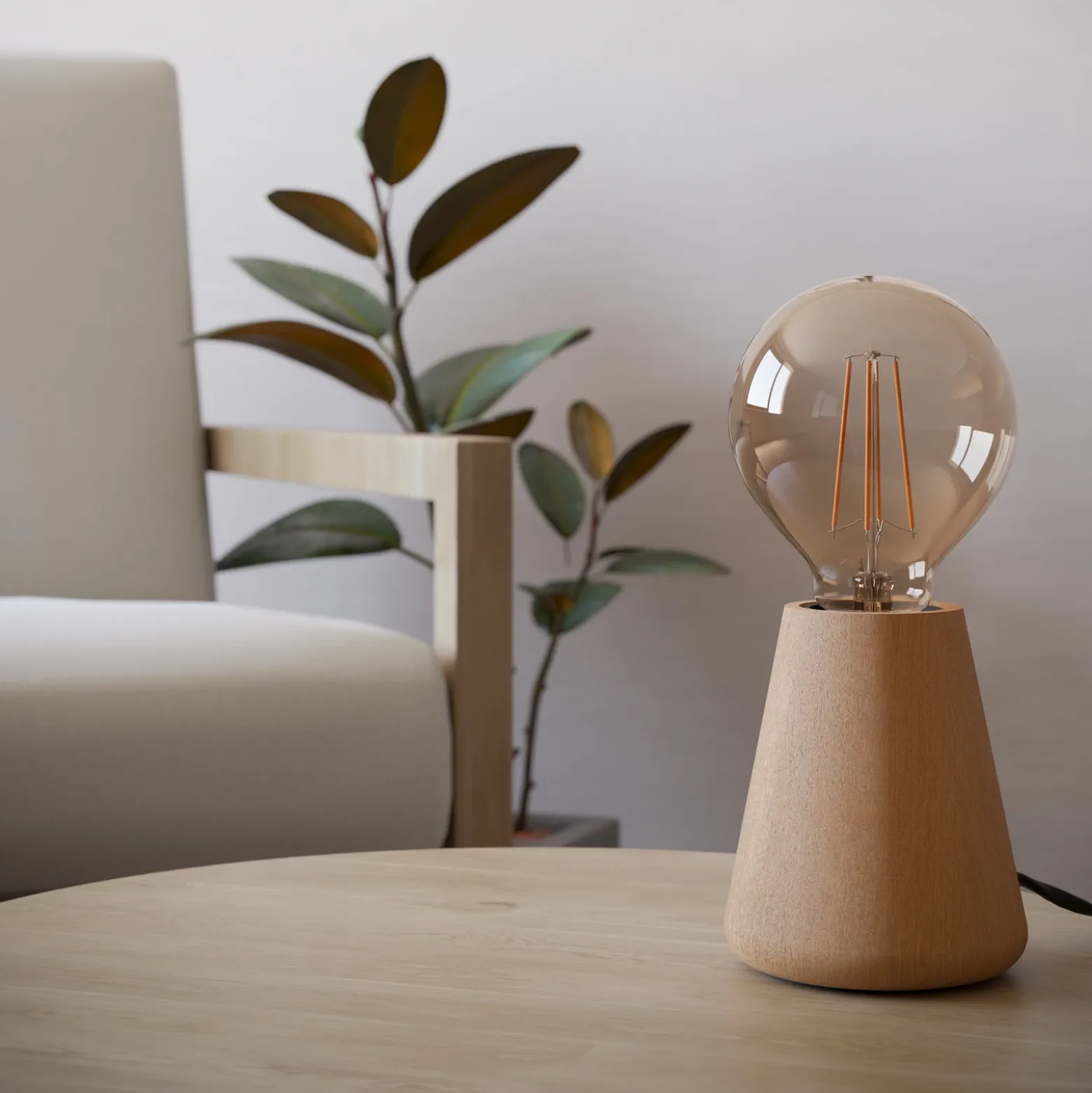 Lámpara de mesa Asby, madera clara, altura 10 cm, madera