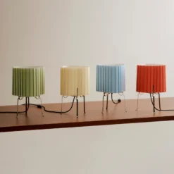 Lámpara de mesa Canelé de HAY, blanca, altura 37 cm, casquillo E14, pantalla de