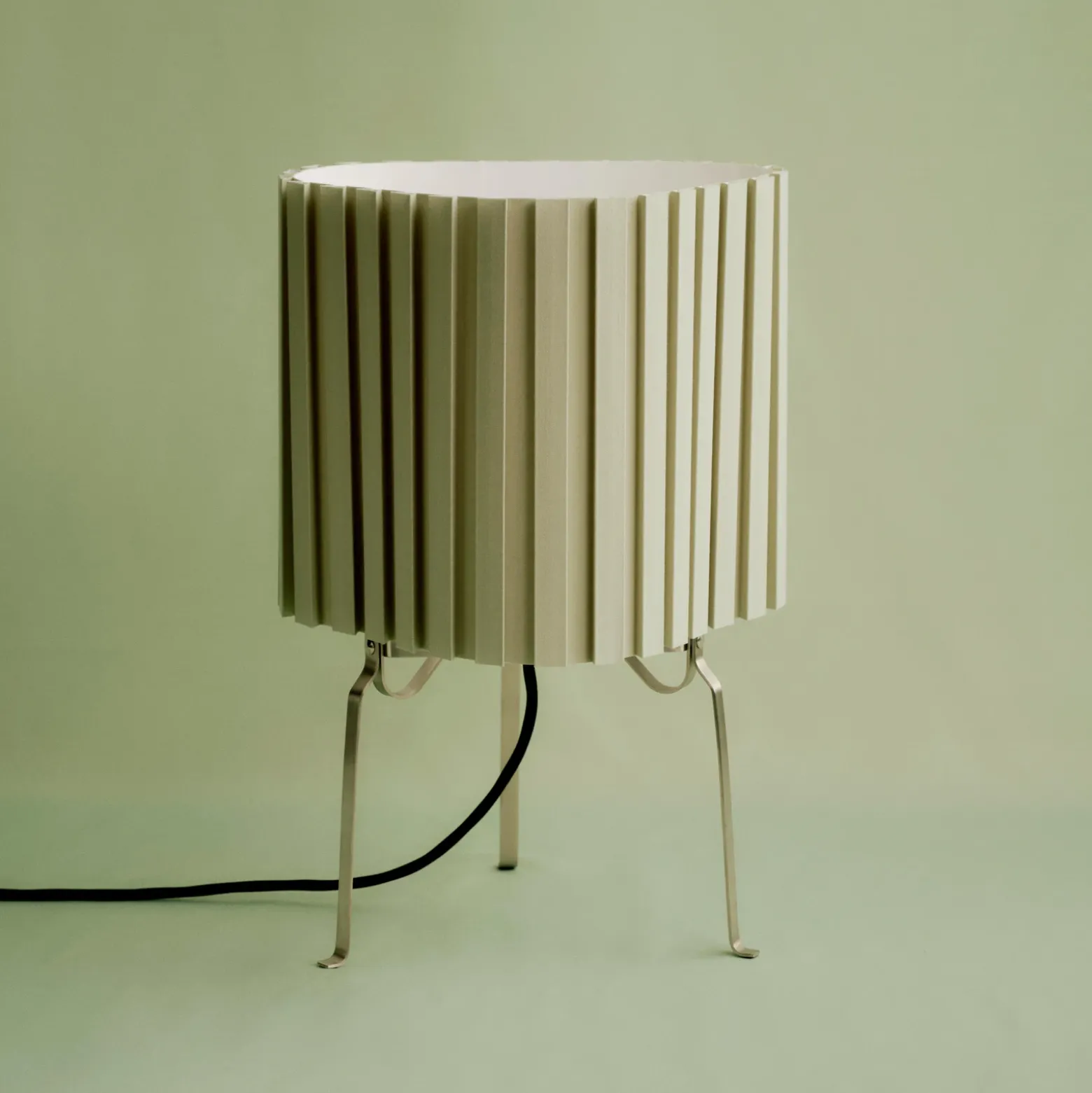 Lámpara de mesa Canelé de HAY, verde, altura 37 cm, casquillo E14, tela