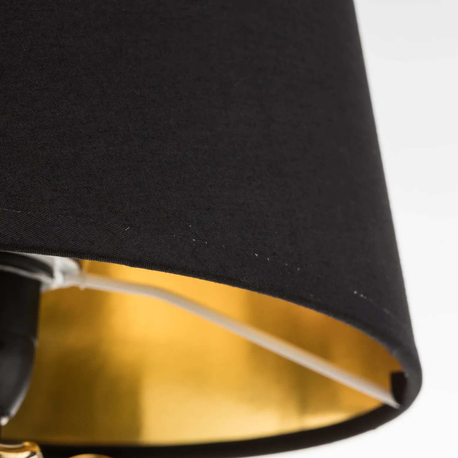 Lámpara de mesa de cerámica Pineapple dorado-negro
