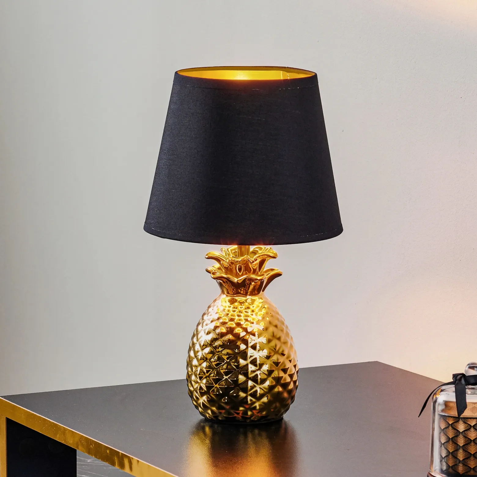 Lámpara de mesa de cerámica Pineapple dorado-negro