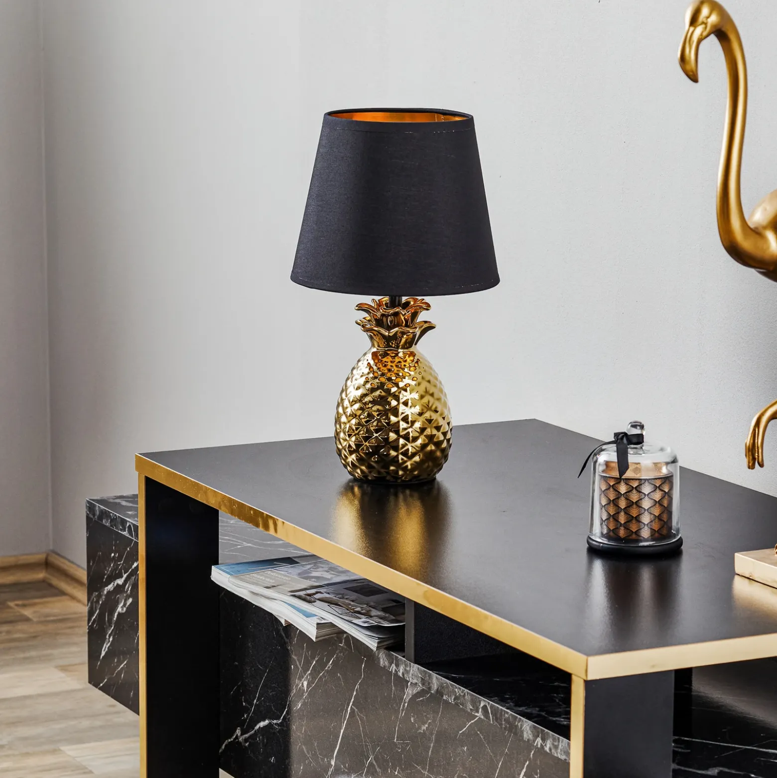Lámpara de mesa de cerámica Pineapple dorado-negro