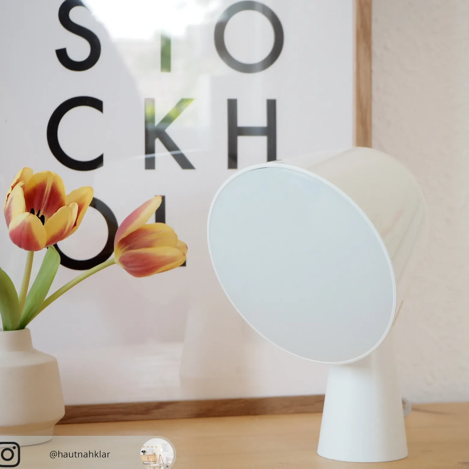 Lámpara de mesa de diseño Foscarini Binic, blanca