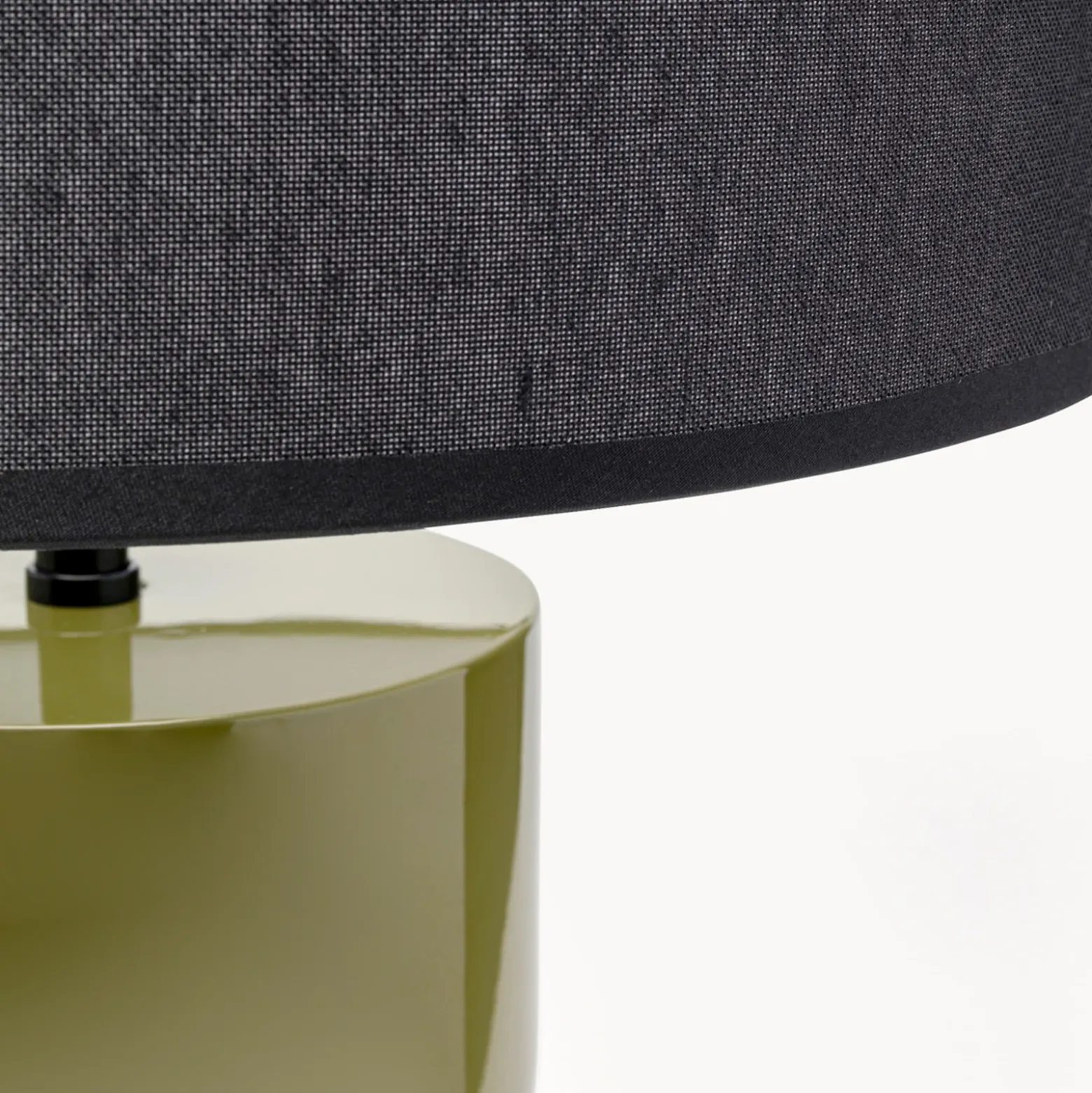 Lámpara de mesa Eliano de KARE, verde, poliéster, 52 cm, E27