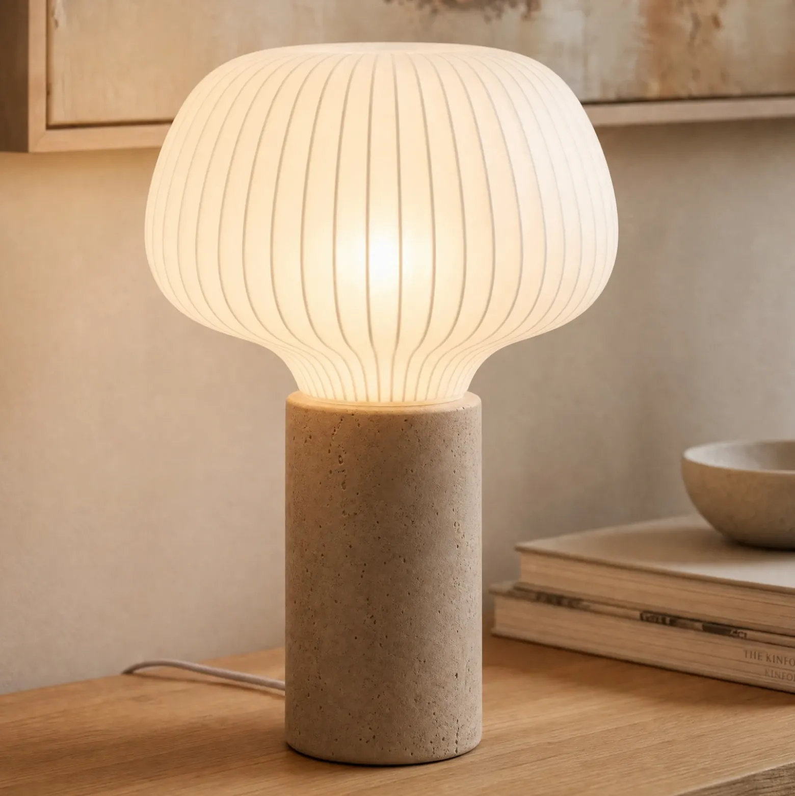 Lámpara de mesa Eloise de Lucande, 42 cm, blanca, tejido/hormigón, E27