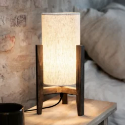 Lámpara de mesa Eruca, altura 34 cm, marrón/beige, madera/lino