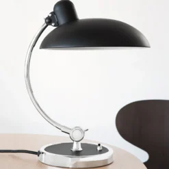 Lámpara de mesa FRITZ HANSEN Kaiser Idell Luxus, negro/cromo
