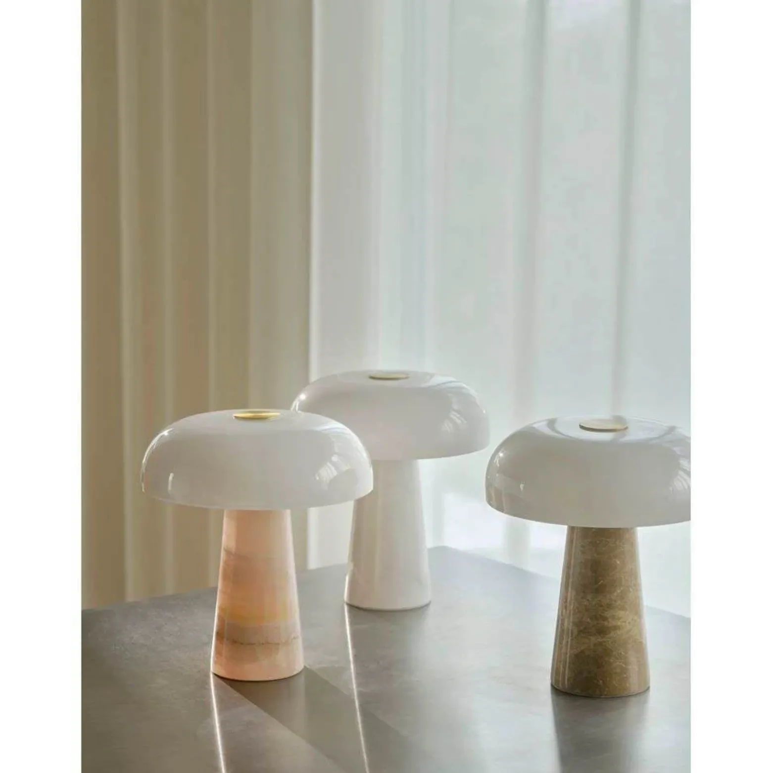 Lámpara de mesa Glossy, rosa/blanco, altura 24 cm, mármol/vidrio