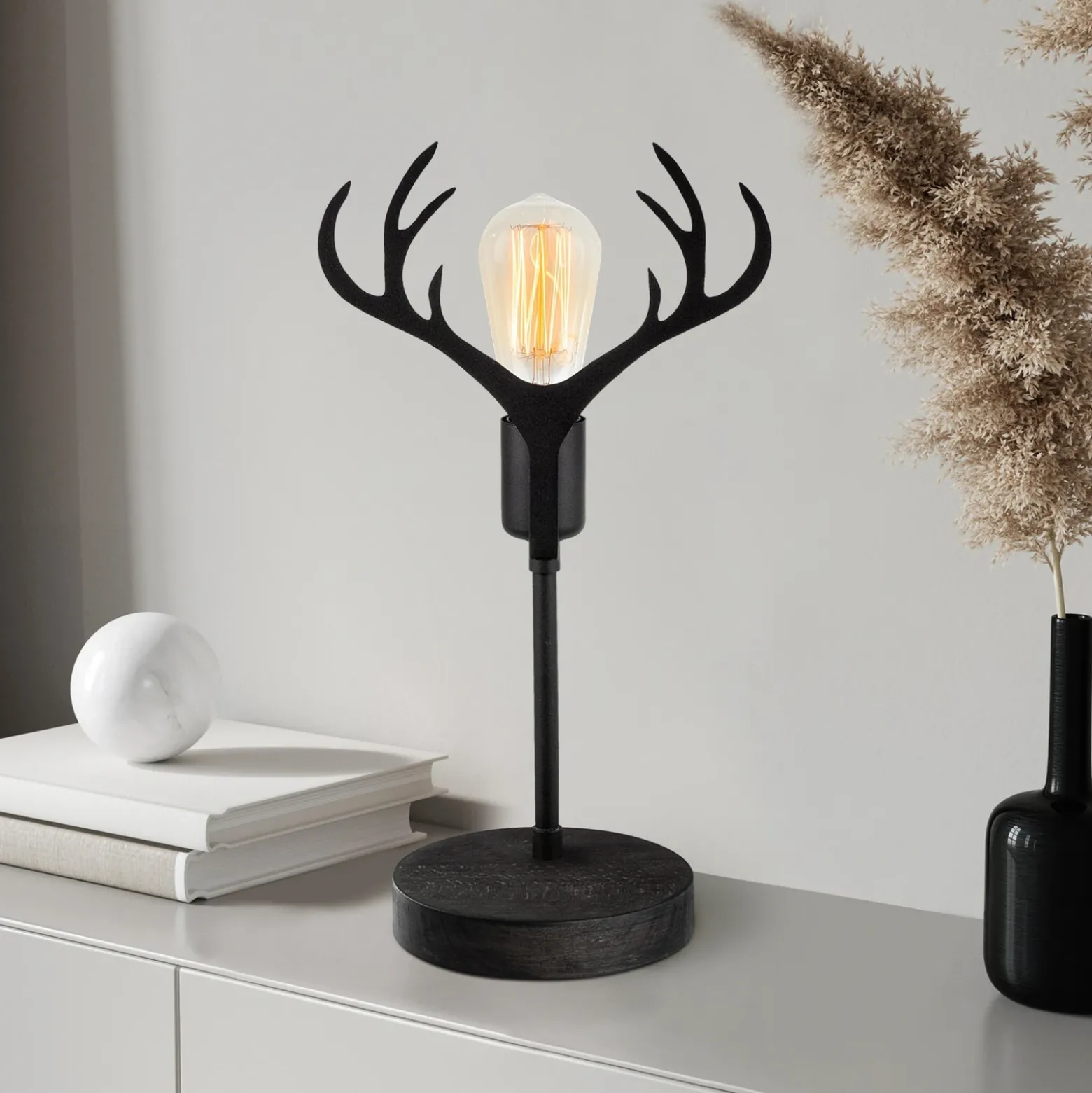 Lámpara de mesa GMN-000011 astas de ciervo negro