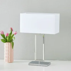 Lámpara de mesa Helestra Enna 2, 53 cm de altura, E14, blanca, textil