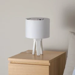 Lámpara de mesa infantil Mathilde, base de tres patas
