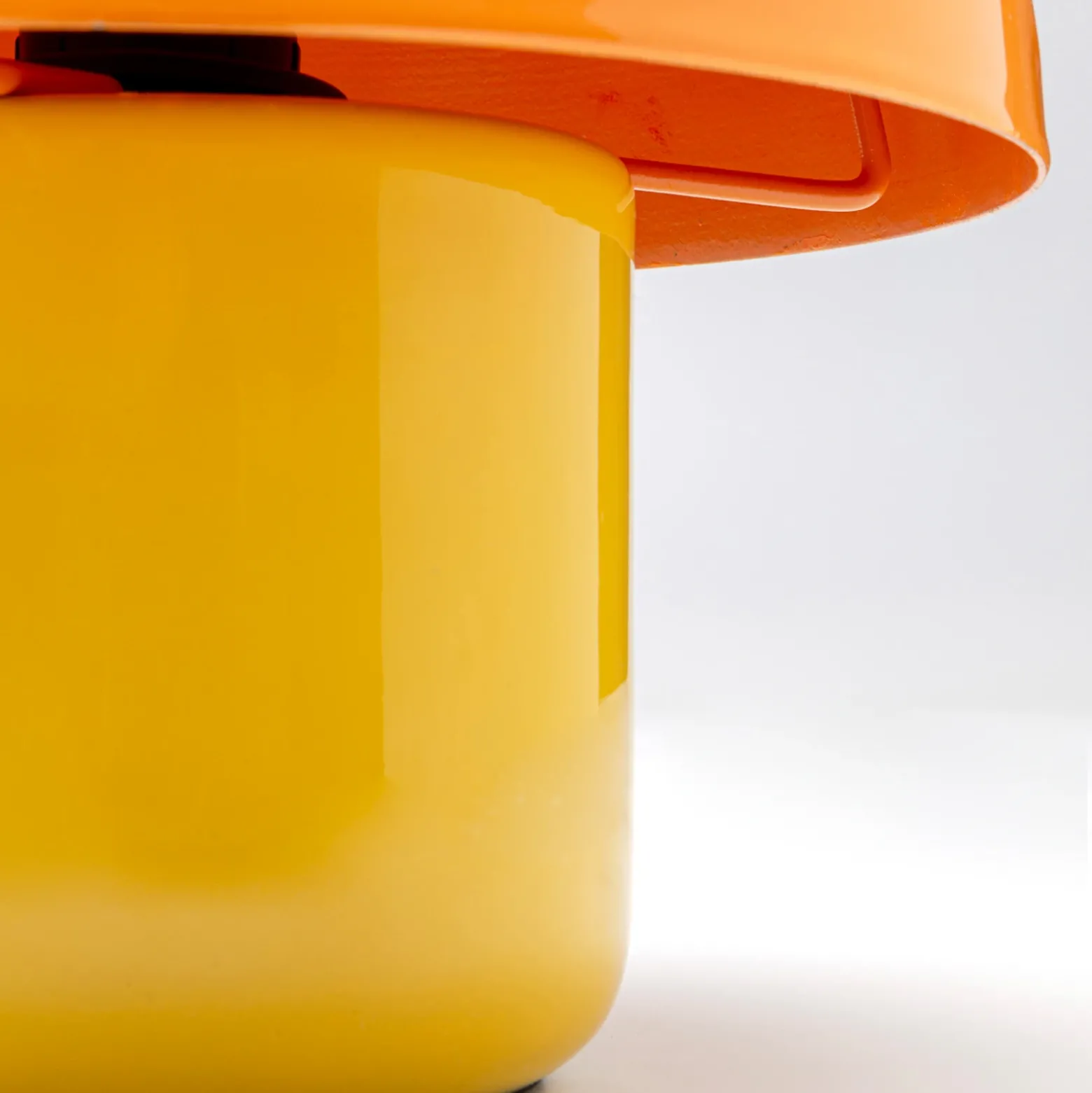 Lámpara de mesa KARE Mushroom, naranja, metal, 20 cm, E14