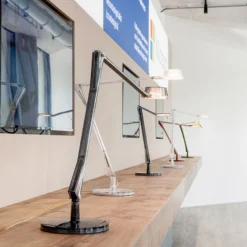 Lámpara de mesa LED Aledin Dec ajustable, ahumado