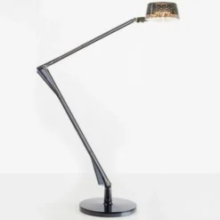 Lámpara de mesa LED Aledin Dec ajustable, ahumado