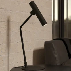 Lámpara de mesa LED Almudaina, negra, altura 49,5 cm, acero