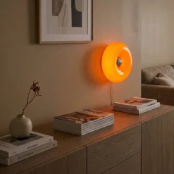 Lámpara de mesa LED Basile, naranja, cristal, 2.700 K