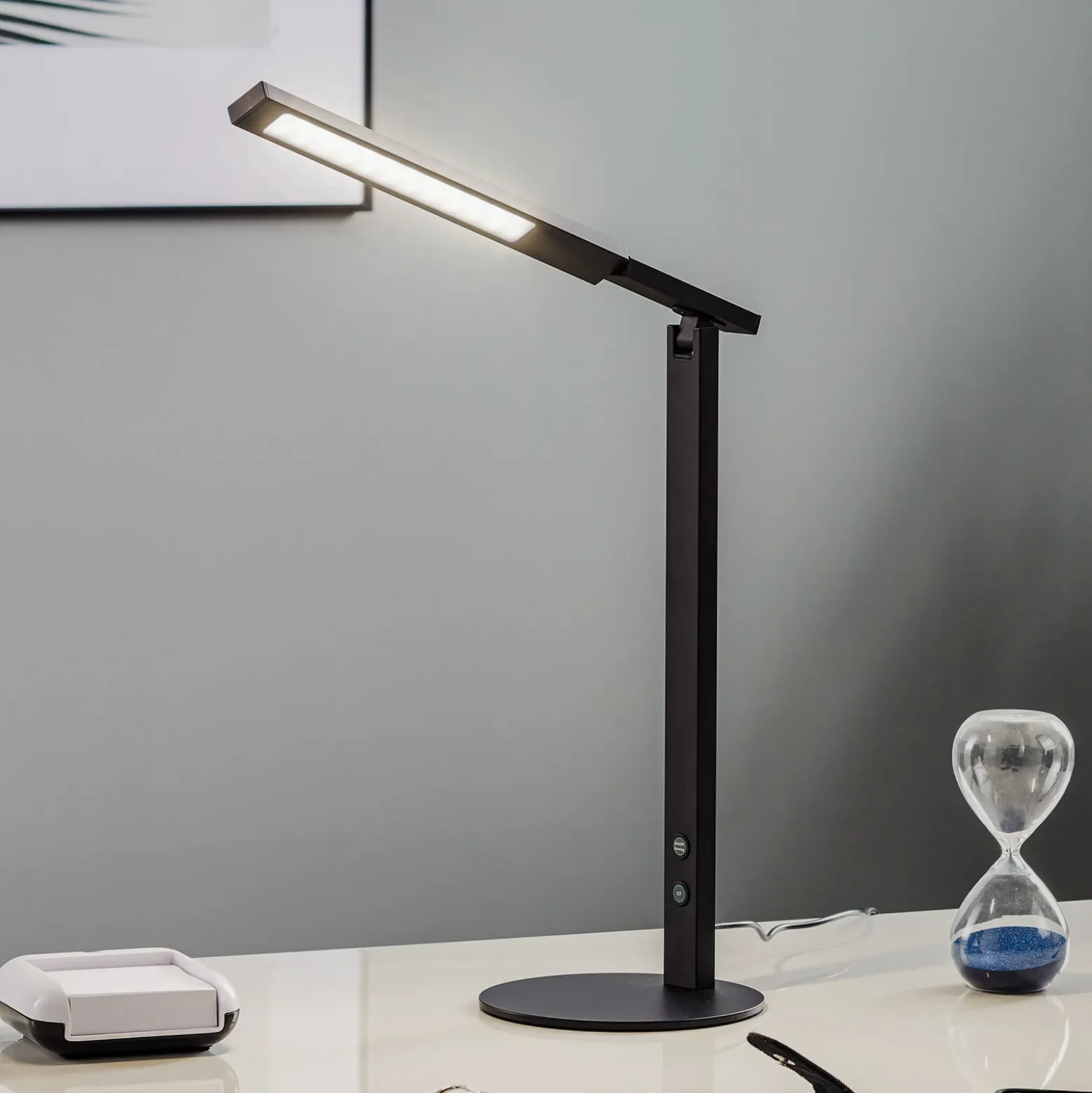 Lámpara de mesa LED Ideal con atenuador, negro