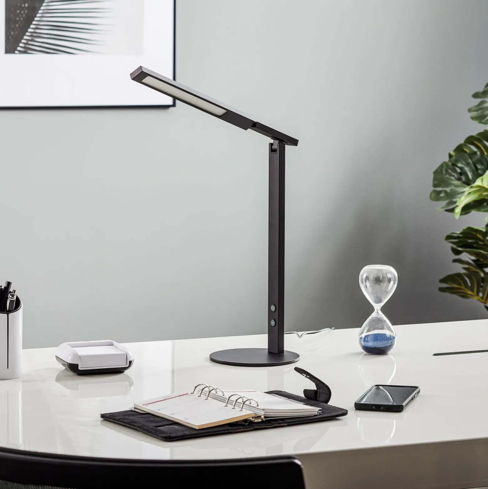 Lámpara de mesa LED Ideal con atenuador, negro
