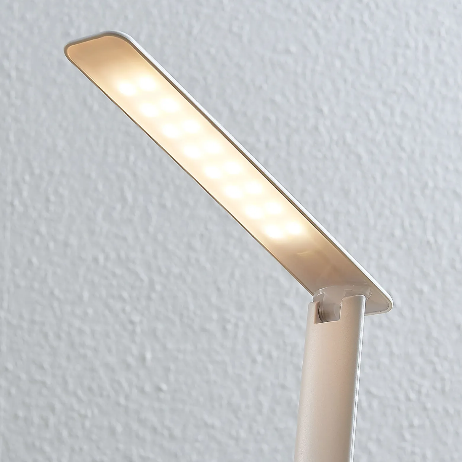 Lámpara de mesa LED Lindby Ludmilla, altura 34 cm, blanco, pantalla
