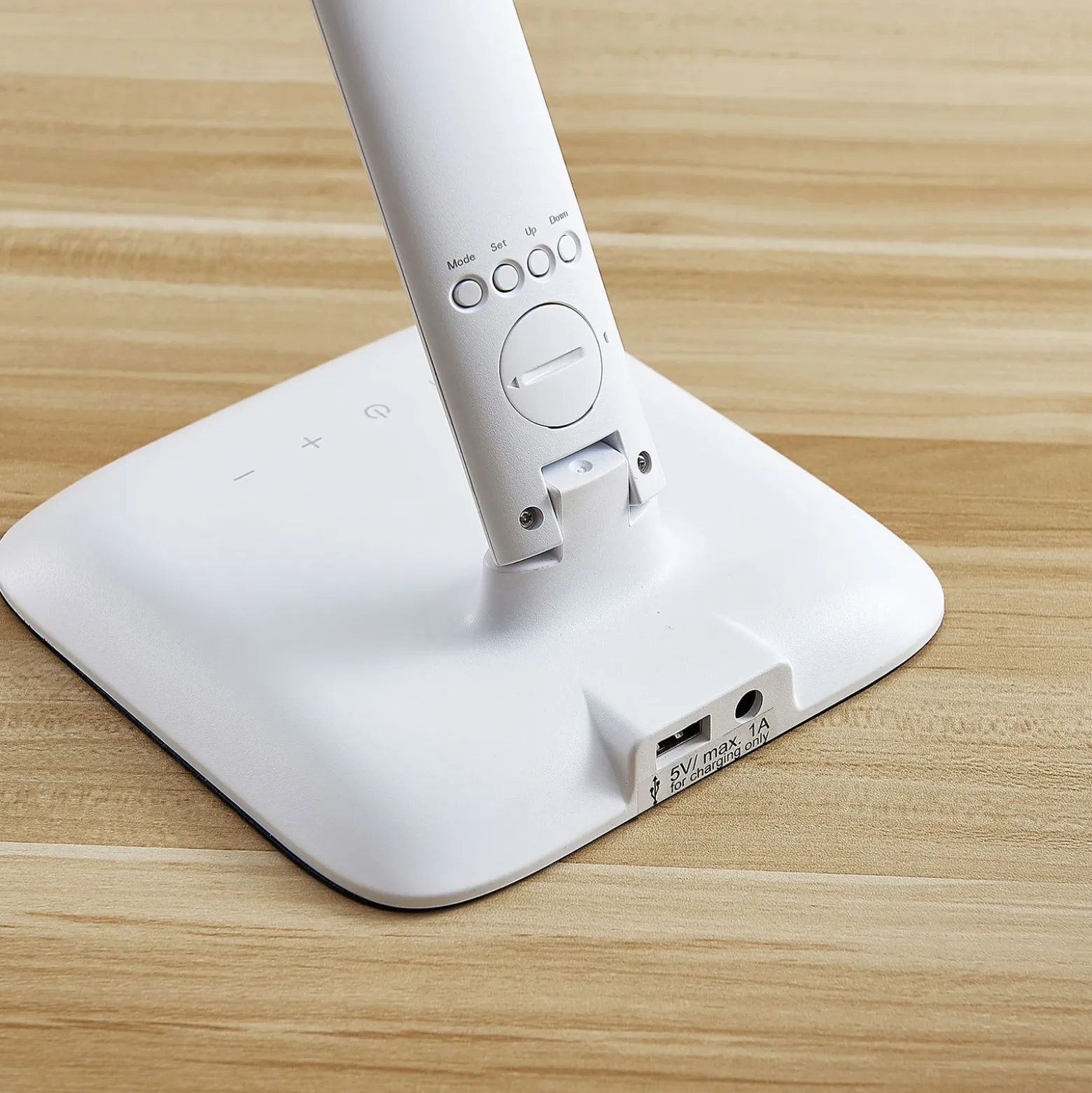 Lámpara de mesa LED Lindby Ludmilla, altura 34 cm, blanco, pantalla