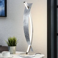 Lámpara de mesa LED Lucande Marija, color plata, atenuable, 62 cm