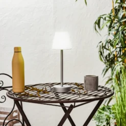 Lámpara de mesa LED Newgarden Lola Slim con batería, gris