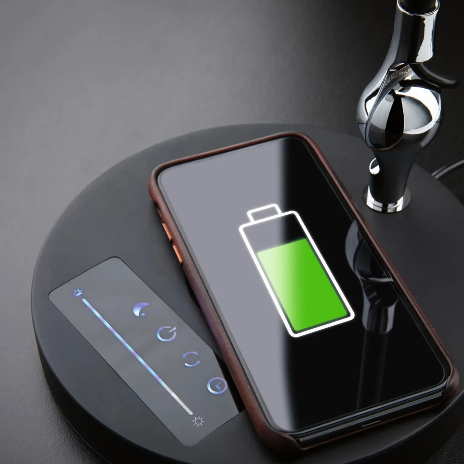 lámpara de mesa LED Paulmann Numis con función de carga, color negro