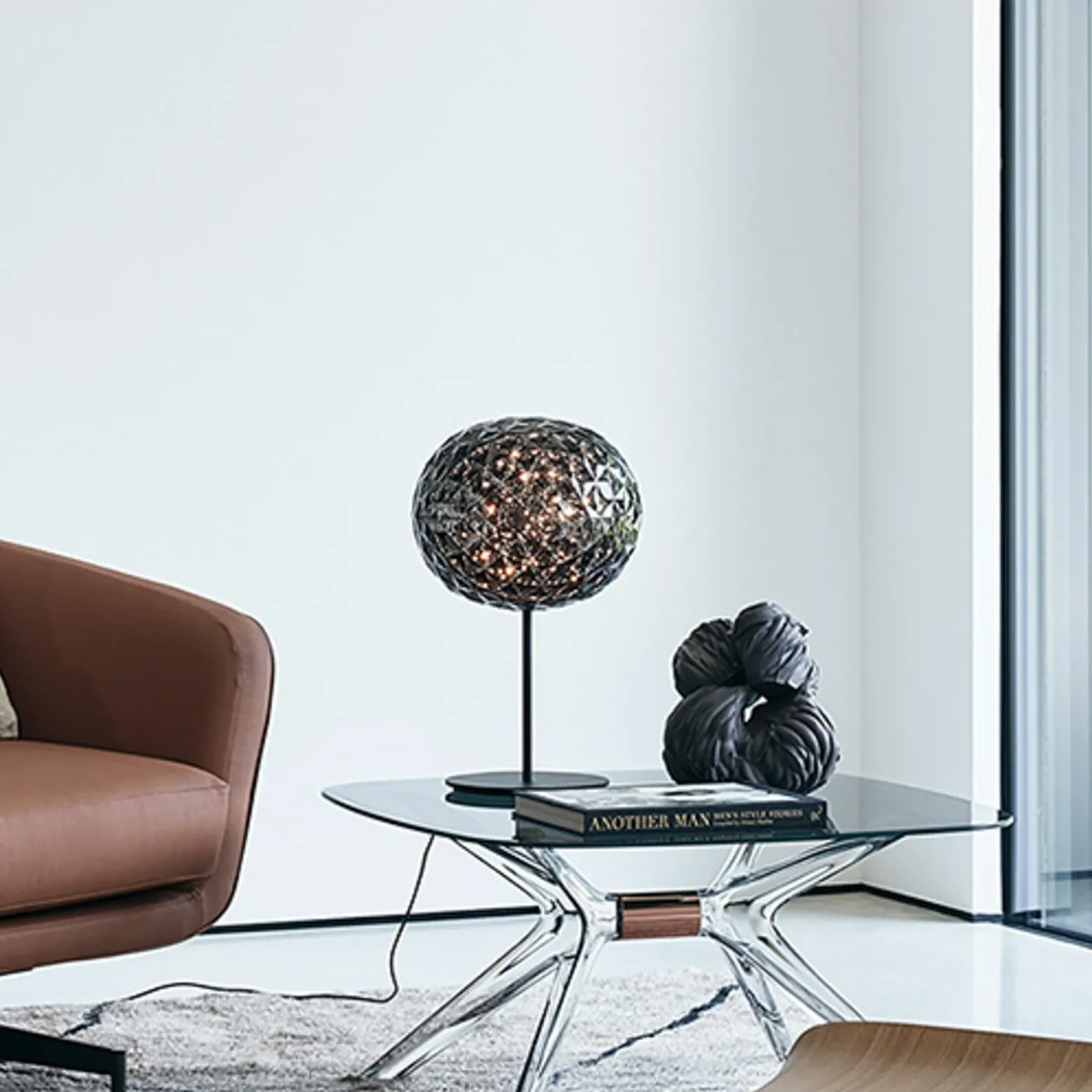 Lámpara de mesa LED Planet, atenuador, ahumado