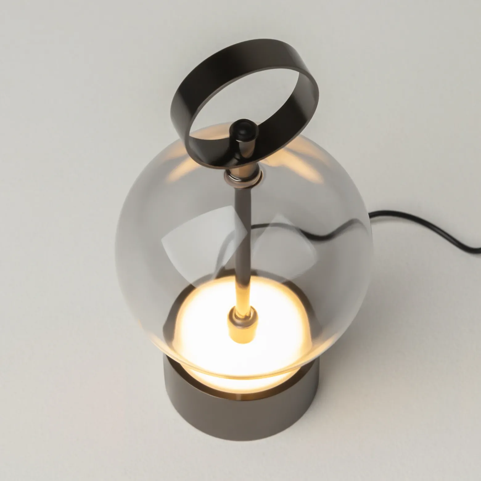 Lámpara de mesa LED recargable DOUBLE MOON, gris ahumado, altura 25 cm, cristal
