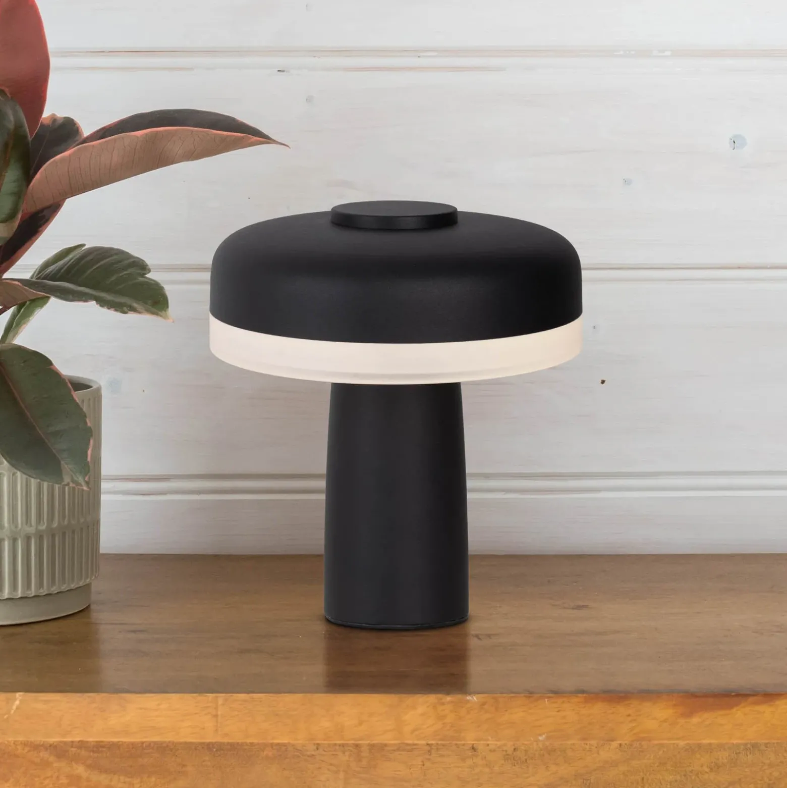 Lámpara de mesa LED recargable Pilu negro altura 16,5cm metal touchdim