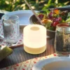 Lámpara de mesa LED recargable Cita con acabado en madera, USB-C, 2700 K,