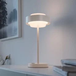 Lámpara de mesa LED SCHÖNER WOHNEN Elmo, brisa de arena, 3000 K, atenuable