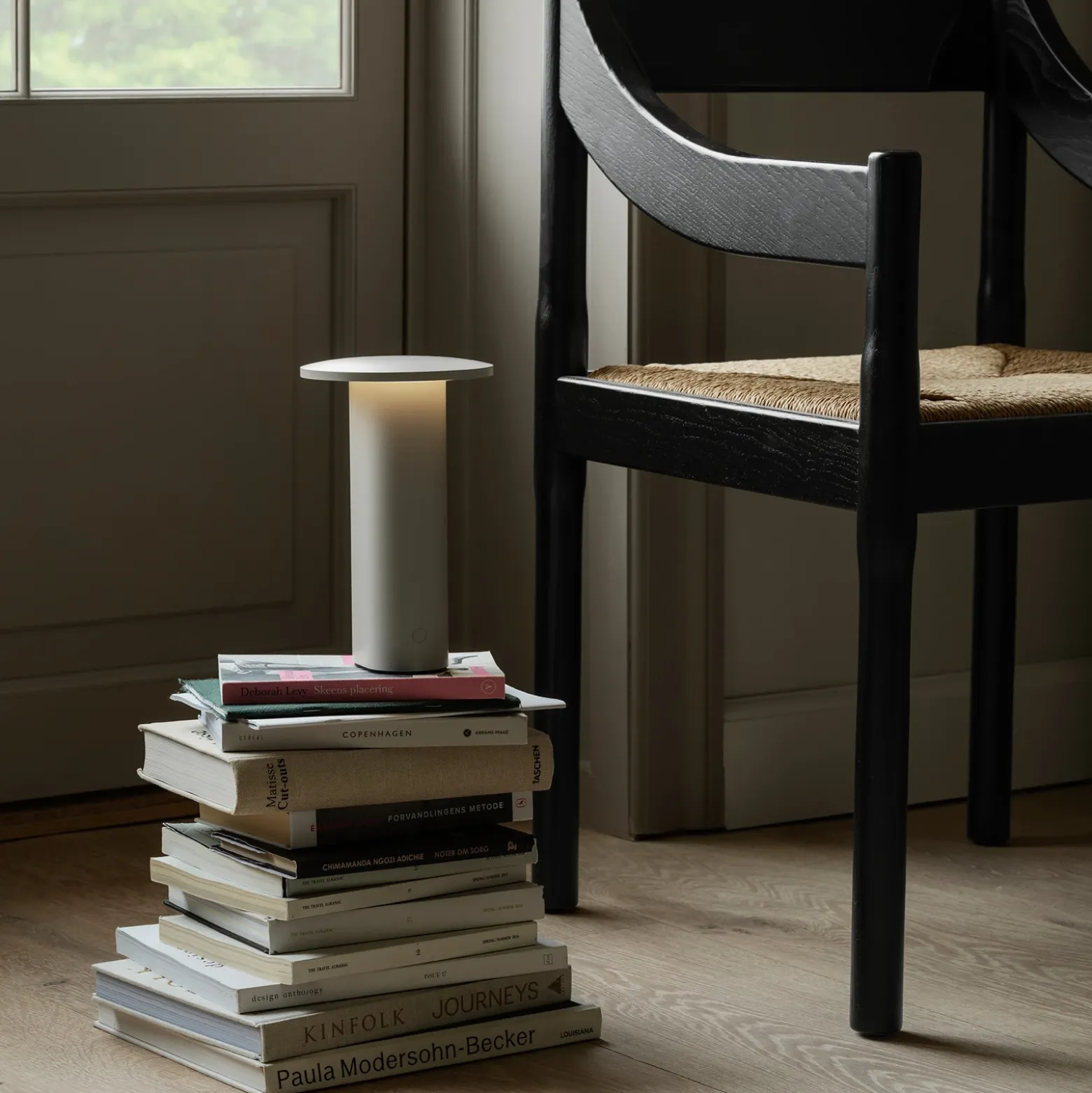 Lámpara de mesa LED Solae de Fritz Hansen, gris, aluminio, IP44