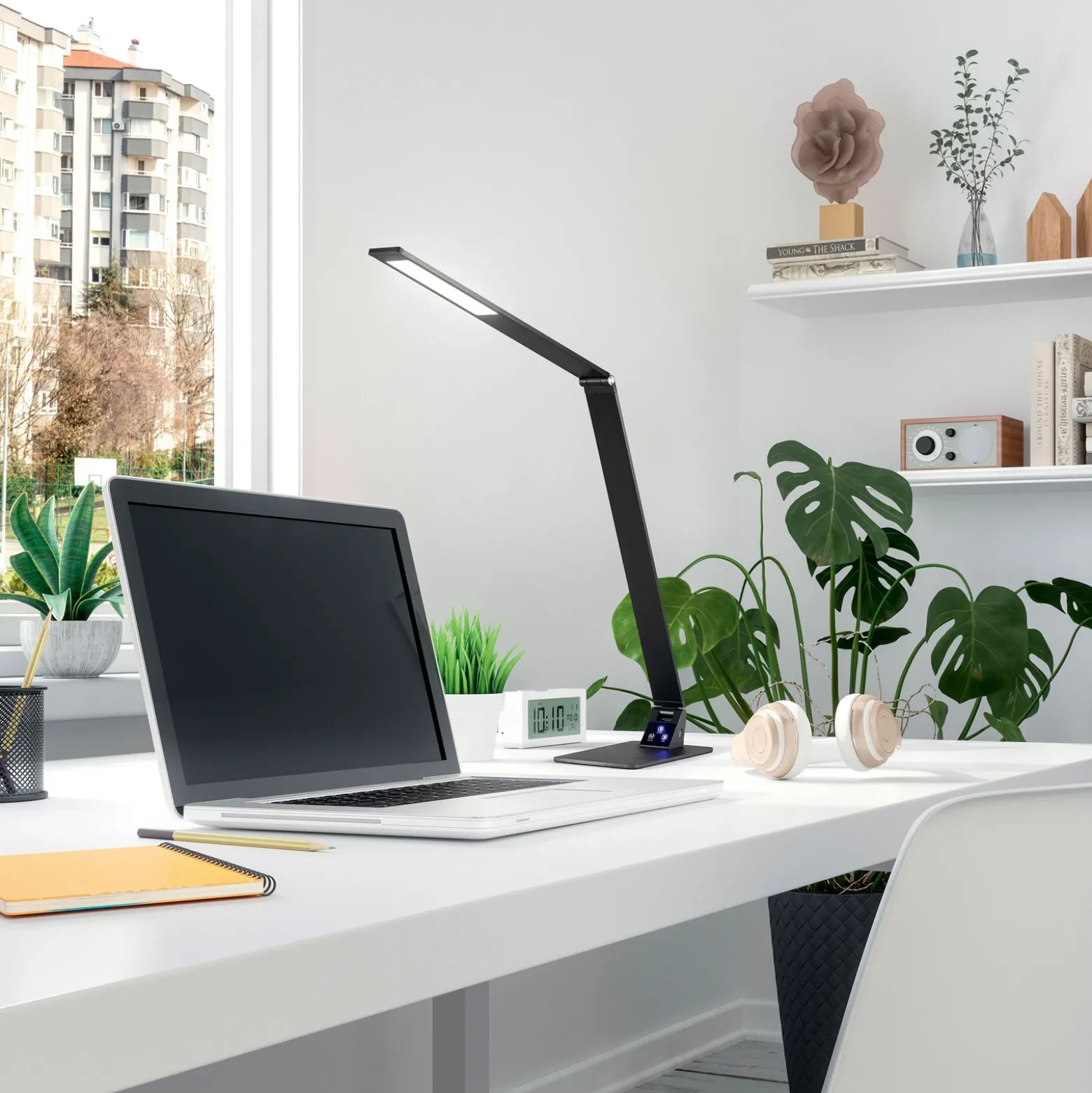 Lámpara de mesa LED Wasp, atenuador táctil, negro