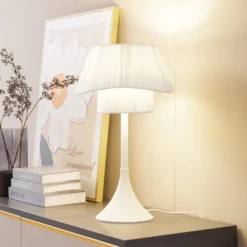 Lámpara de mesa Lindby Eryndor, blanca, textil, Ø 30 cm, E27