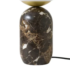 Lámpara de mesa Lindby Lennes x Eva Söllner, marrón, mármol, Ø20 cm