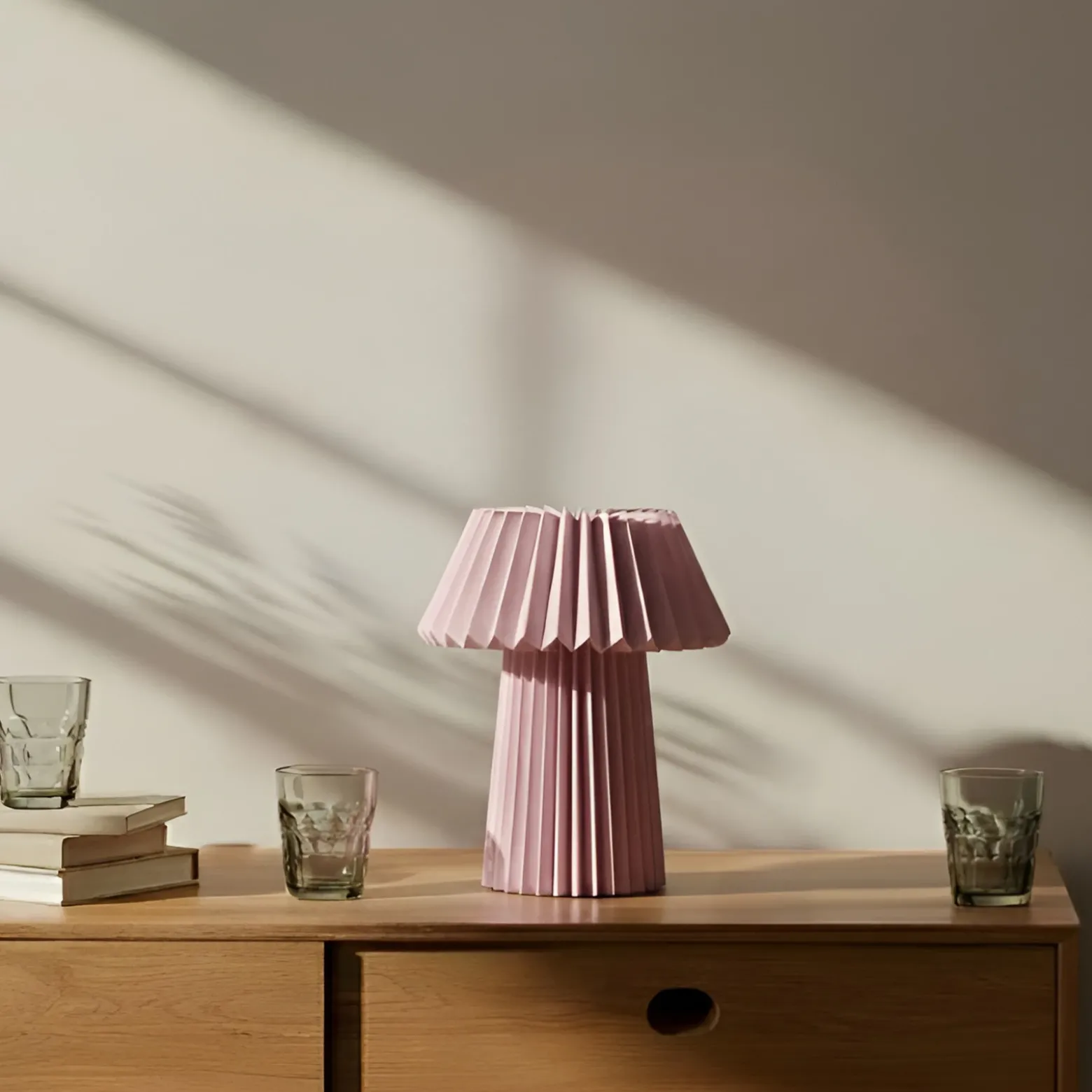Lámpara de mesa Lindby Magali, rosa, papel, Ø 34 cm, E14