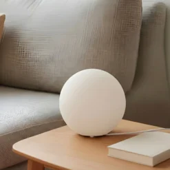 Lámpara de mesa Lindby Marike, blanca, cristal, globo, Ø 25 cm, E27