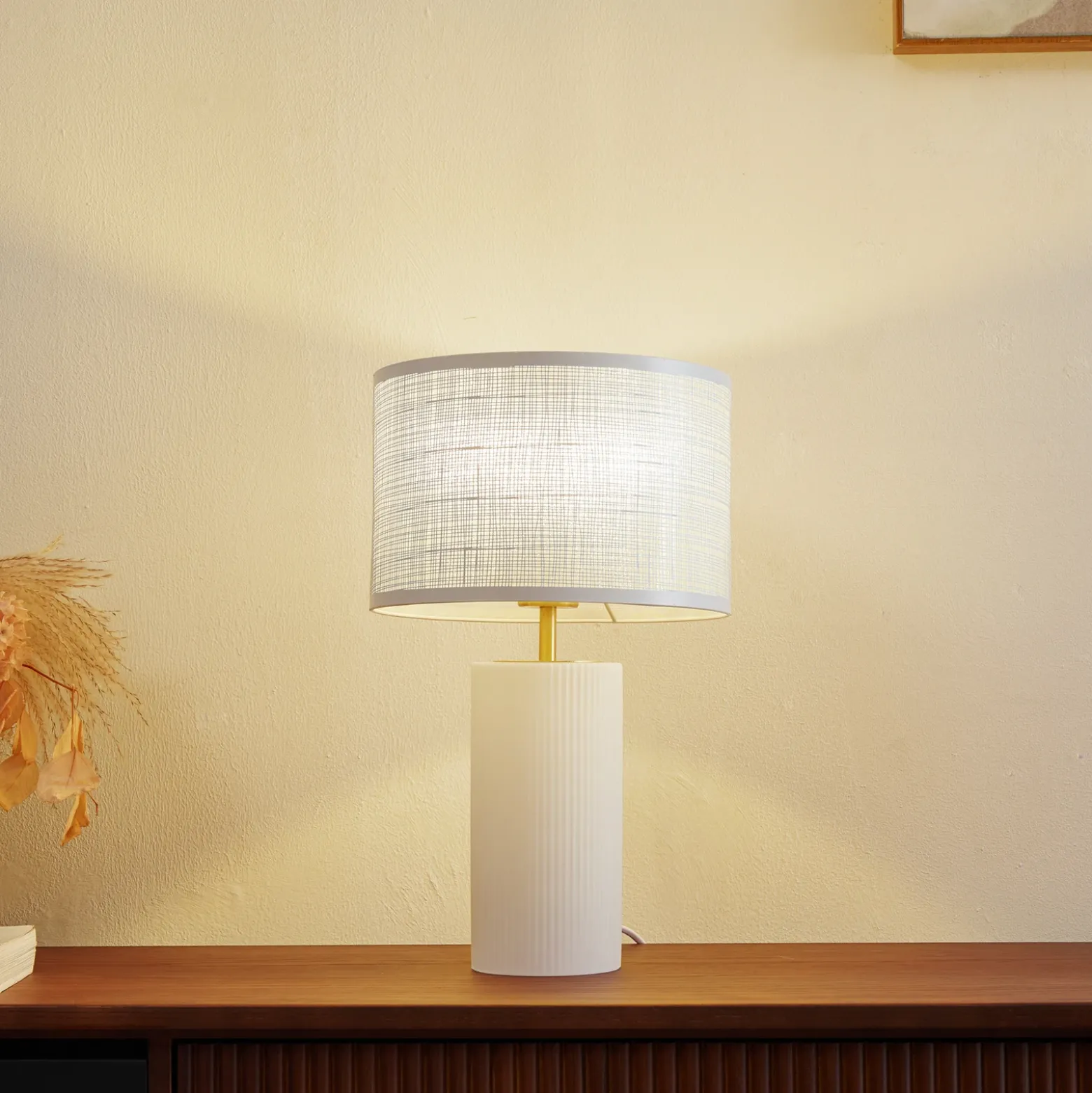 Lámpara de mesa Lindby Sorscha, blanca, hierro, Ø 26 cm