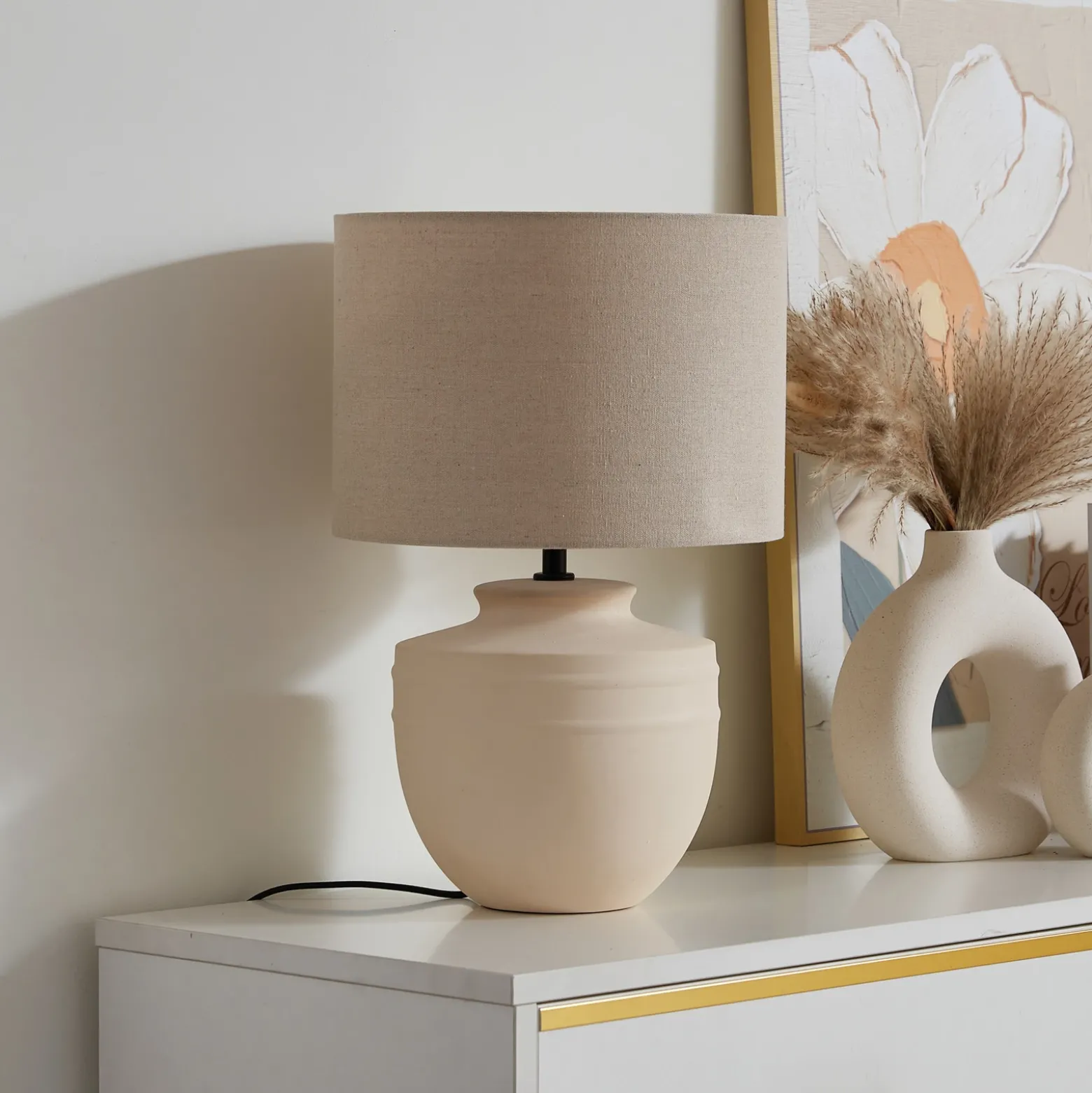 Lámpara de mesa Lindby Thalassia, beige, Ø 30 cm, cerámica